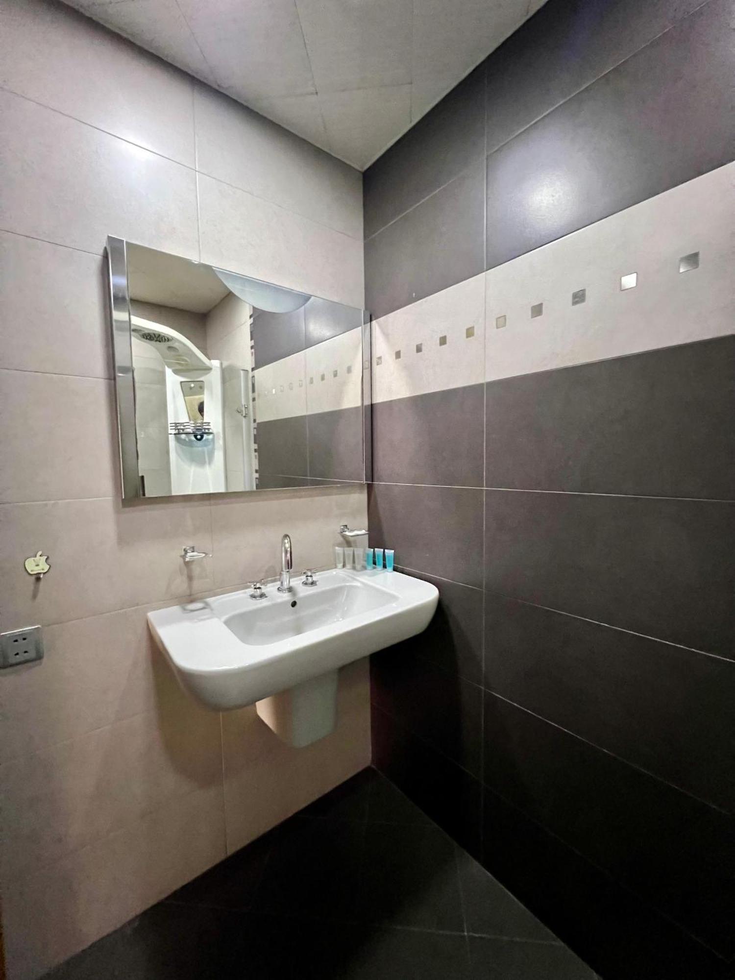 Promenade 2 Bdr Apartment バクー エクステリア 写真